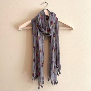 Free w/ Purchase - Aerie Bouquet Fringe Scarf